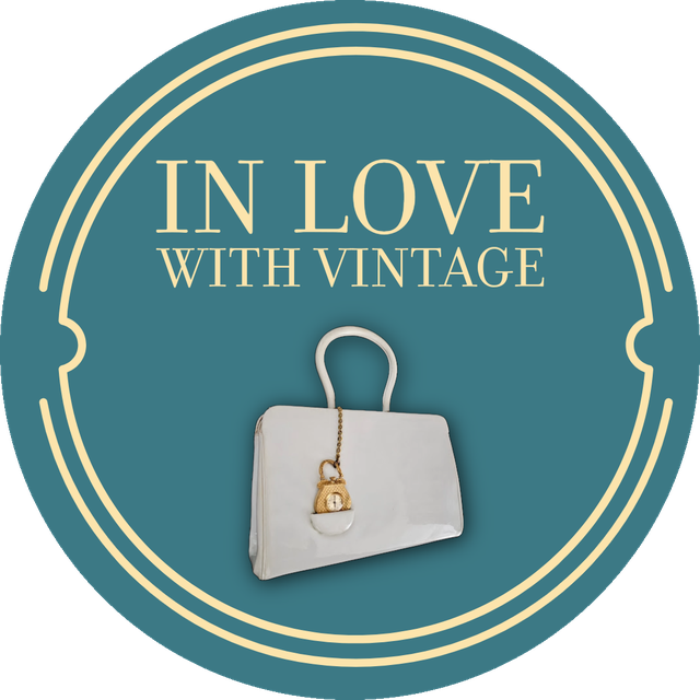 In Love with Vintage – logotyp med vit vintageväska